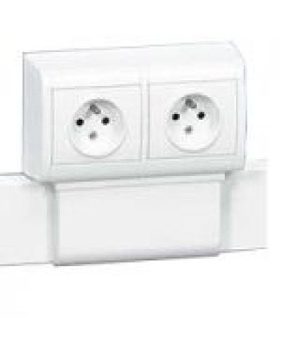 Рамка Mosaic Legrand 031621 в Октябрьском Аксессуары для кабель-канала Pintop.ru